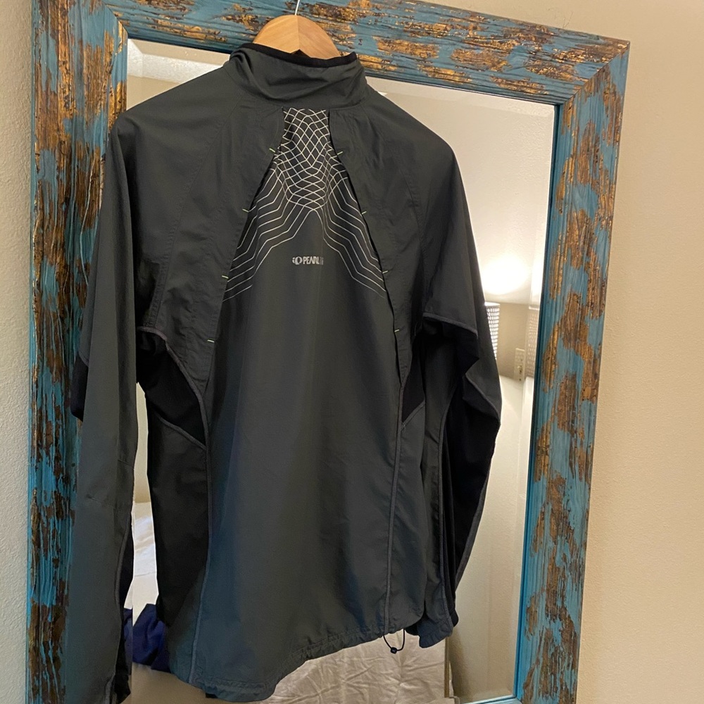 Pearl Izumi wind breaker